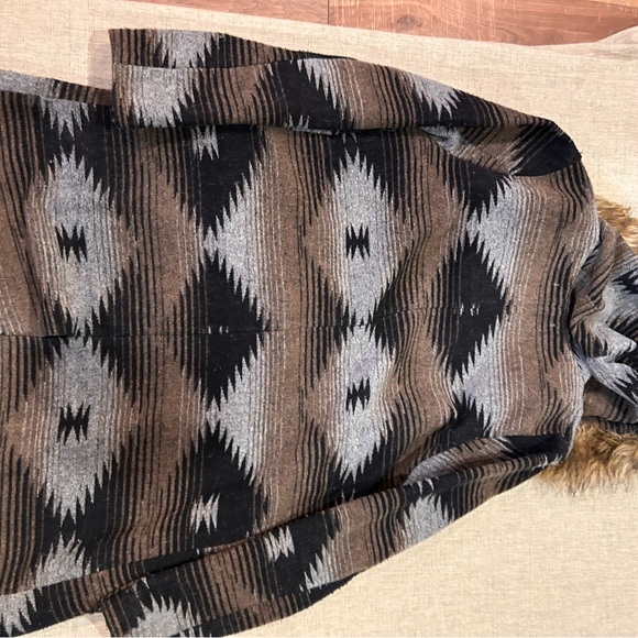 Women's Brown and Black BB Dakota Patterned Jacket with Faux Fur Collar - Picture 4 of 4